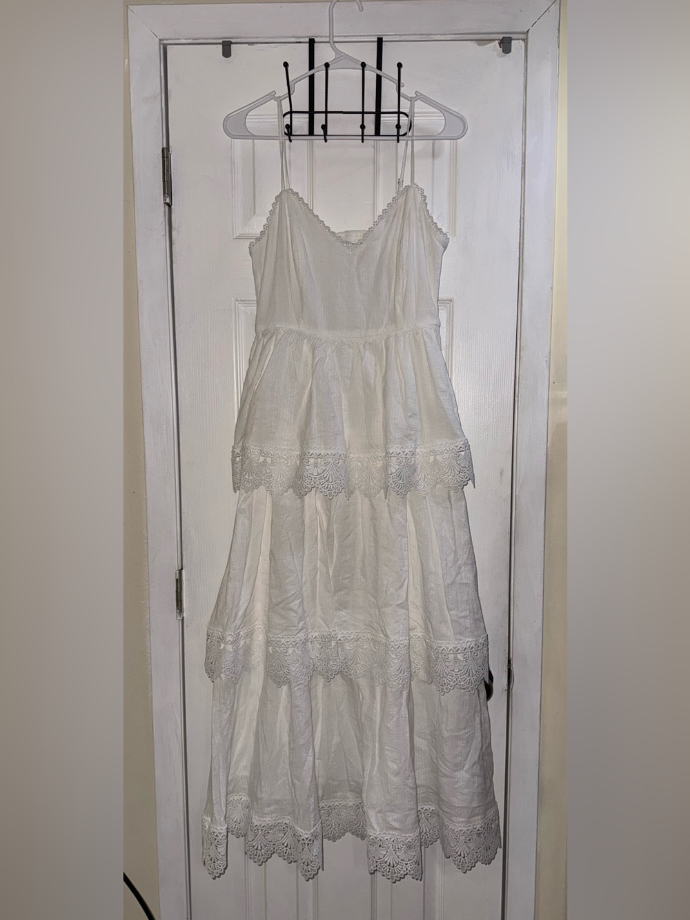 Free The Roses White Lace Tiered Maxi Dress Size S Nwot - Picture 7 of 14
